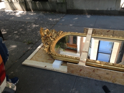 gallery/crating/custom_wooden_crate_antique_mirror_on_site_2_1753.jpg