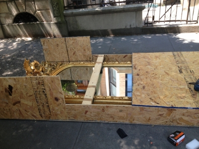 gallery/crating/custom_wooden_crate_antique_mirror_on_site_3_1763.jpg