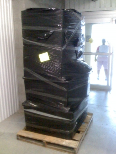 gallery/palletizing/shrink_wrap_palletizing_1_2486.jpg